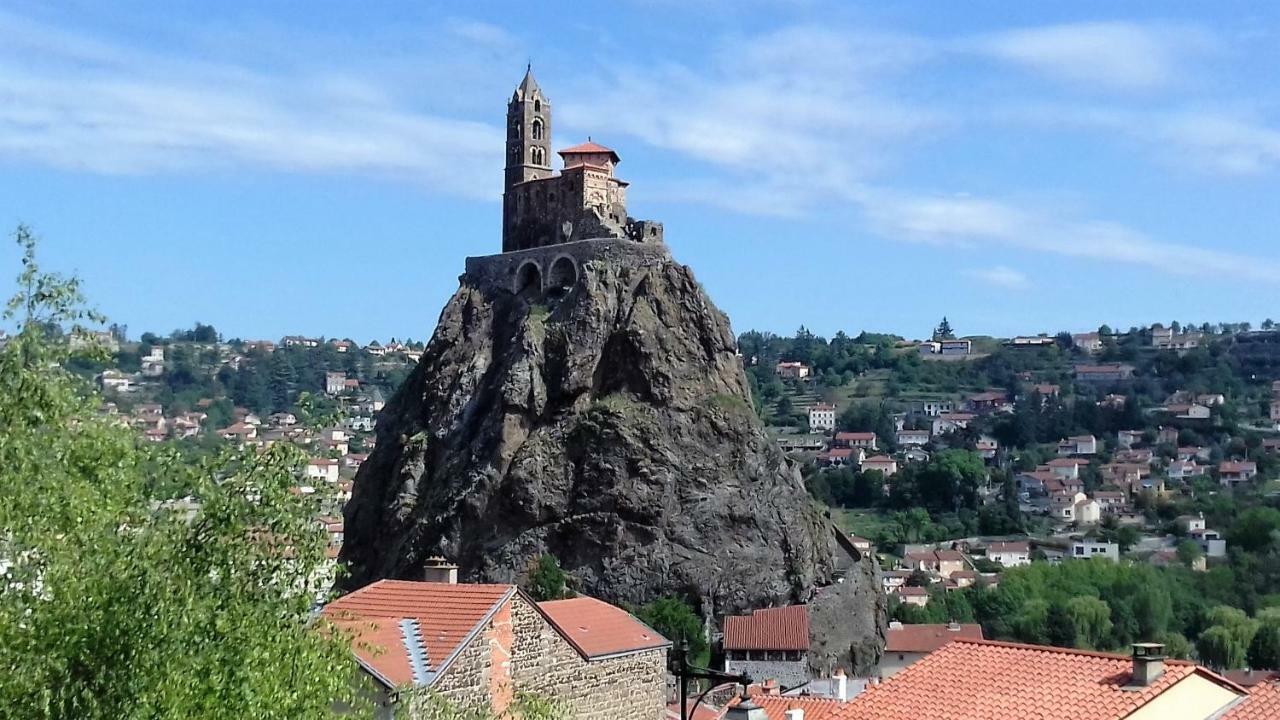 Le Petit Seguret Apartamento Le Puy-en-Velay Exterior foto