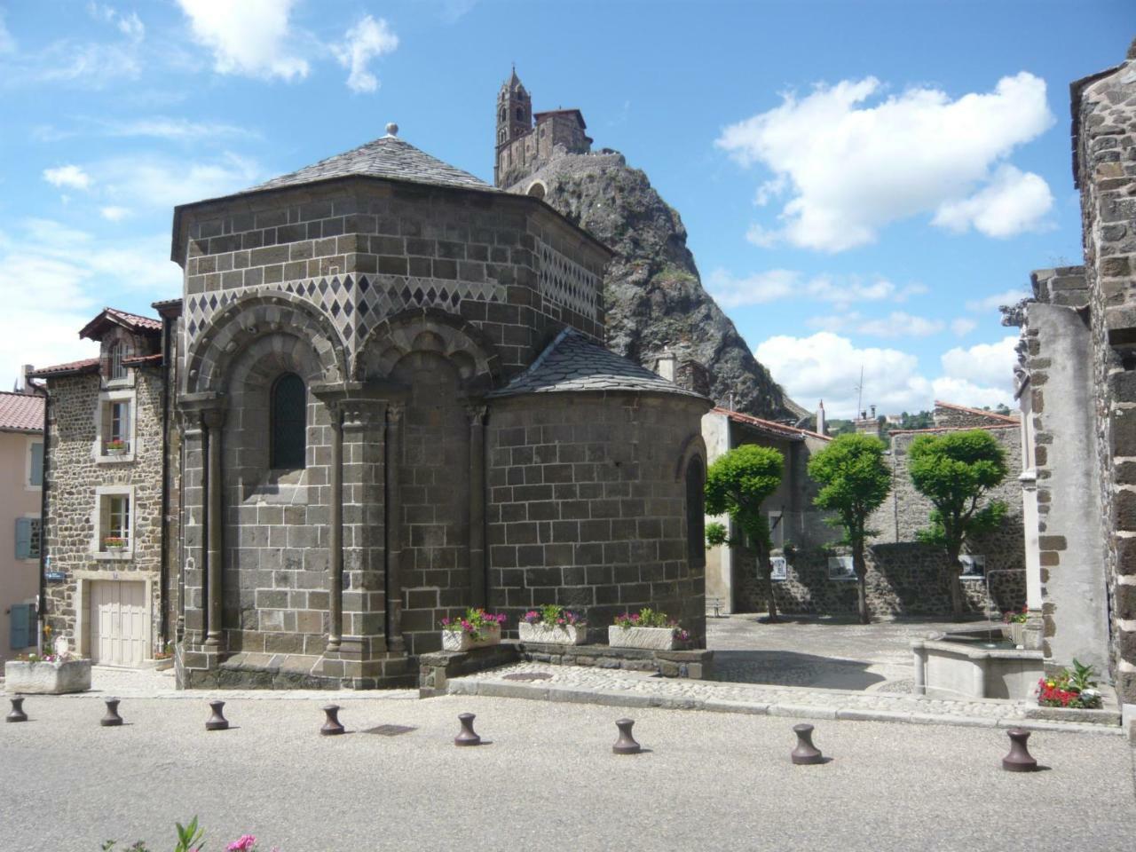 Le Petit Seguret Apartamento Le Puy-en-Velay Exterior foto