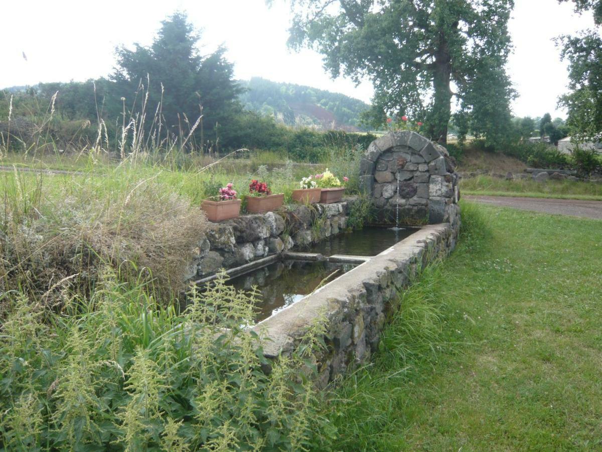 Le Petit Seguret Apartamento Le Puy-en-Velay Exterior foto
